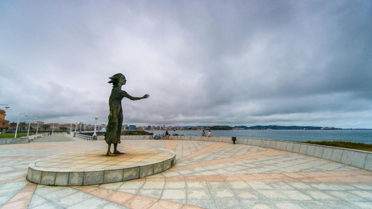 La Siete De San Lorenzo Gijon Bagian luar foto